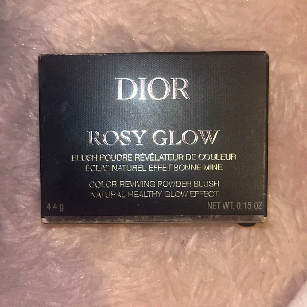 Color durazno lo vendo por que no lo uso y la verdad está nuevo